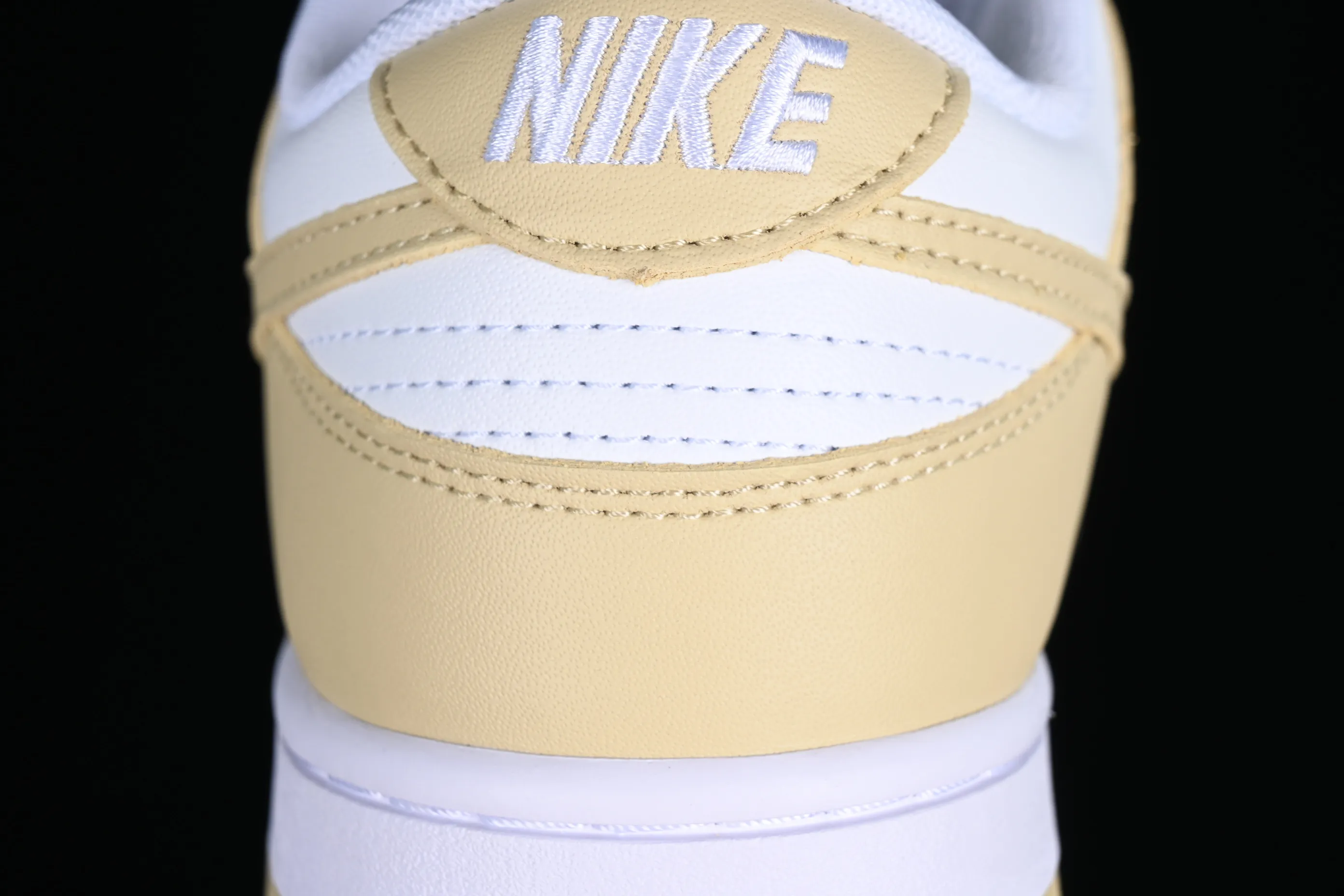 All Categories Nk SB Dunk Series Nk SB Dunk Low low-top sneakers Cost-effective version Dunk Low "Team Gold" golden wheat color SB low-top sports and leisure sneakers DV0833-100